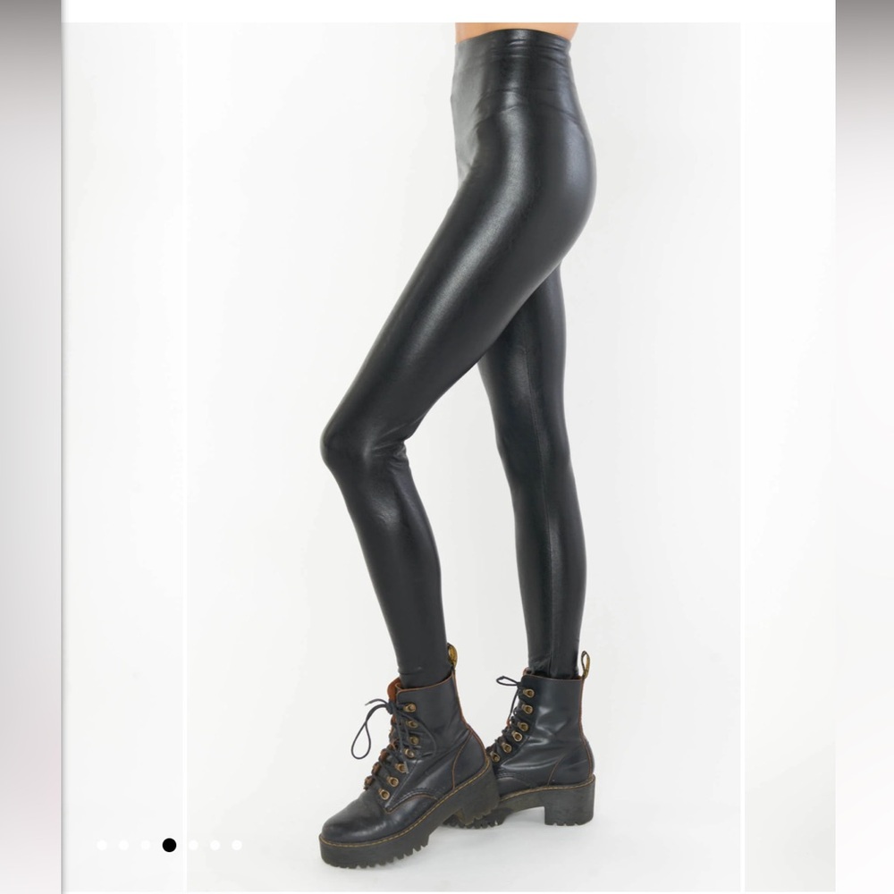 Commando Faux Leather Legging in Black